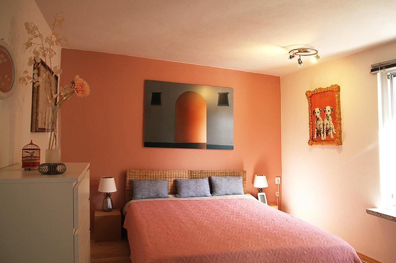 Haus Mit Kunst Zwischen Wald Und See Lipsko Exteriér fotografie